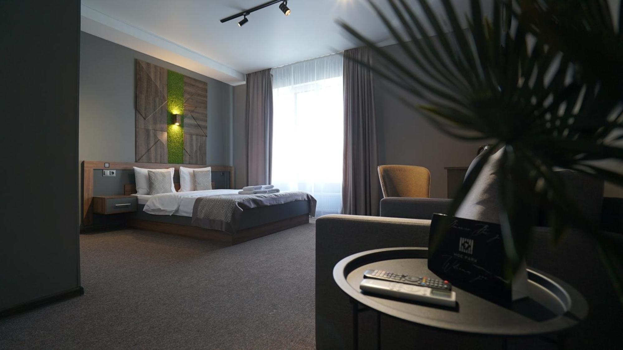 Hide Park Hotel Vinnitsa Eksteriør bilde